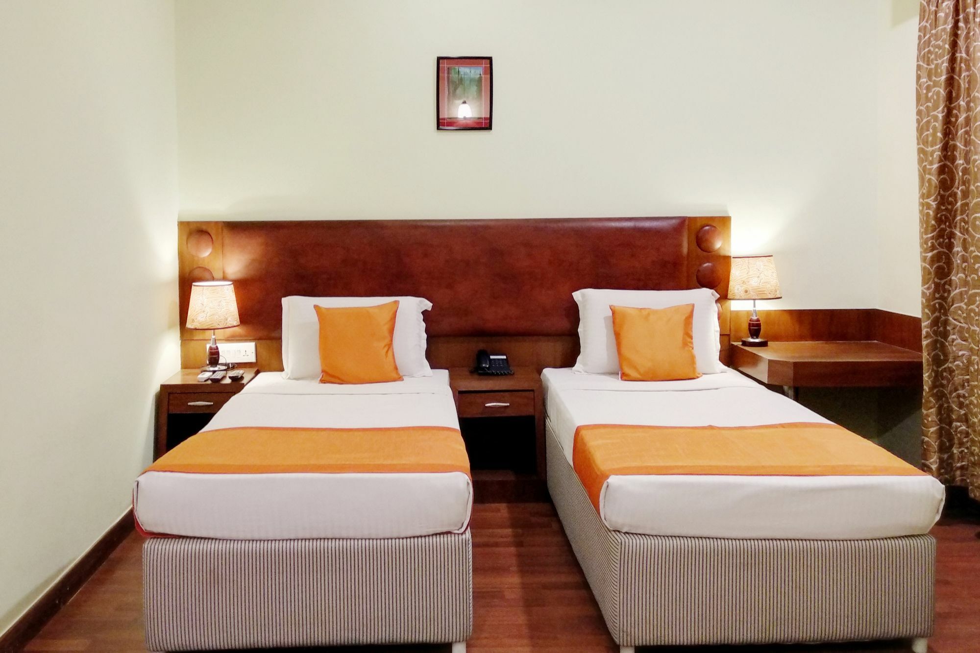 Oyo 9925 The Ocea International Hotel Bangalore Ngoại thất bức ảnh