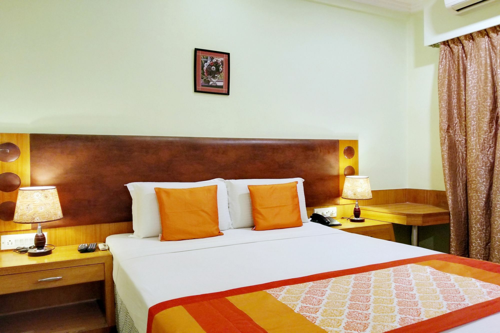 Oyo 9925 The Ocea International Hotel Bangalore Ngoại thất bức ảnh