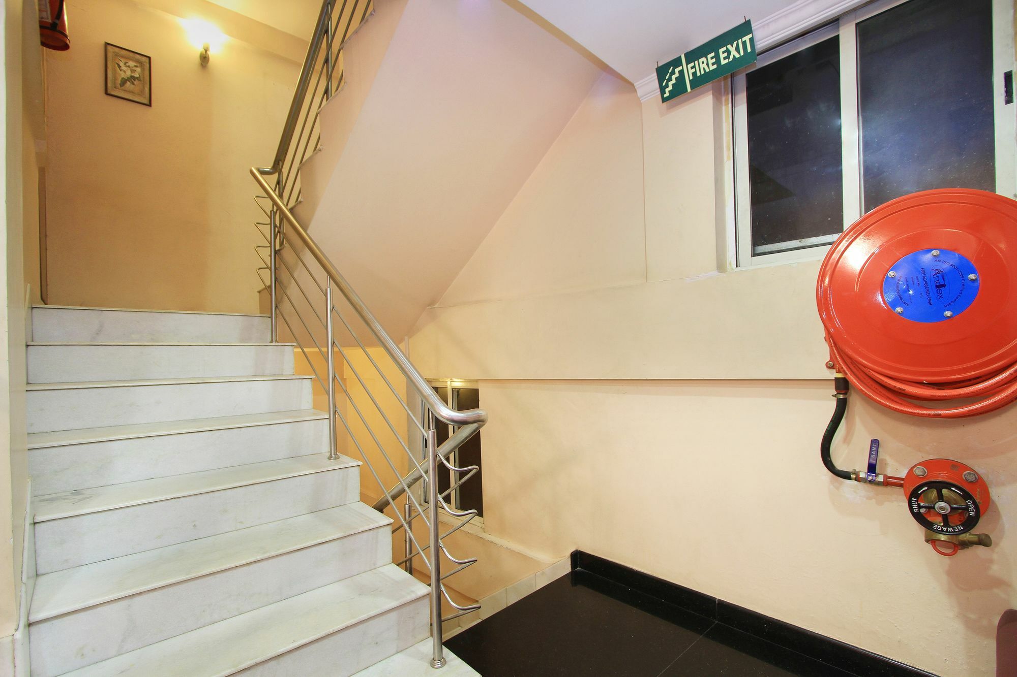 Oyo 9925 The Ocea International Hotel Bangalore Ngoại thất bức ảnh