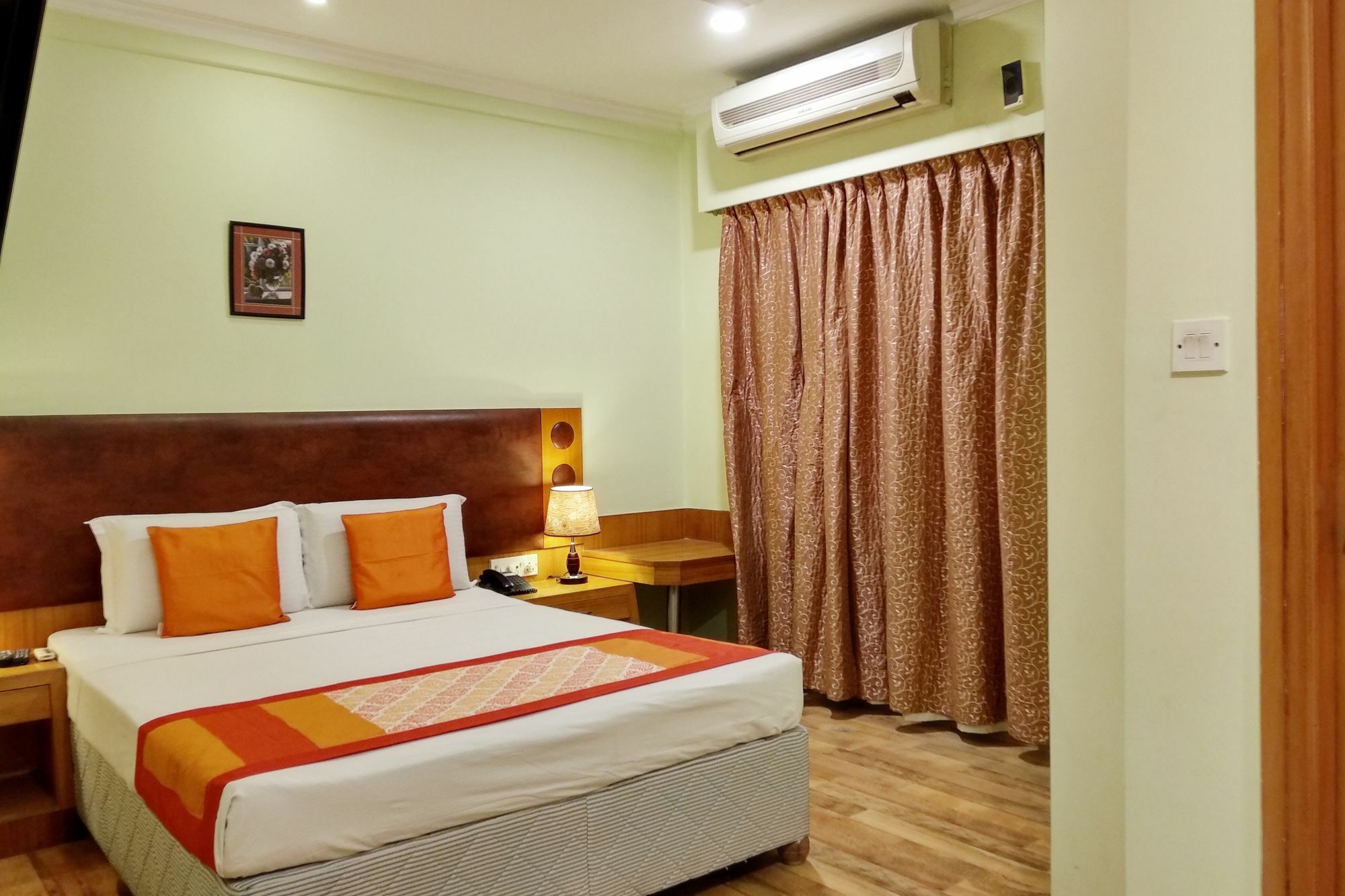 Oyo 9925 The Ocea International Hotel Bangalore Ngoại thất bức ảnh